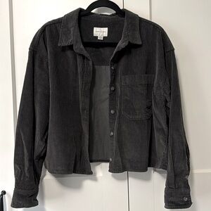 American Eagle cropped corduroy shirt/jacket. Women’s Medium. Dark gray.